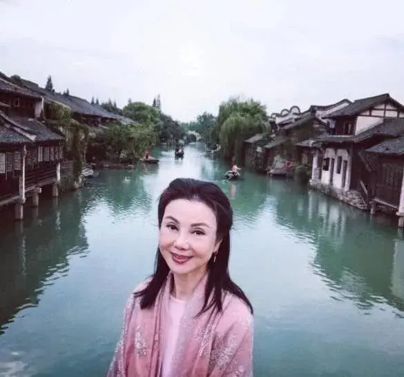 林爱儿结婚了吗_林爱儿与何超盈_林爱儿