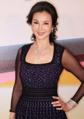 林爱儿_林爱儿结婚了吗_林爱儿与何超盈