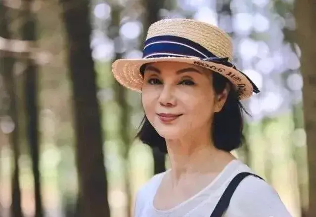 林爱儿与何超盈_林爱儿结婚了吗_林爱儿