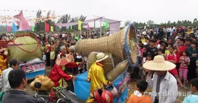 天下奇闻异事怪事素材网站_天下奇闻_故事汇天下奇闻