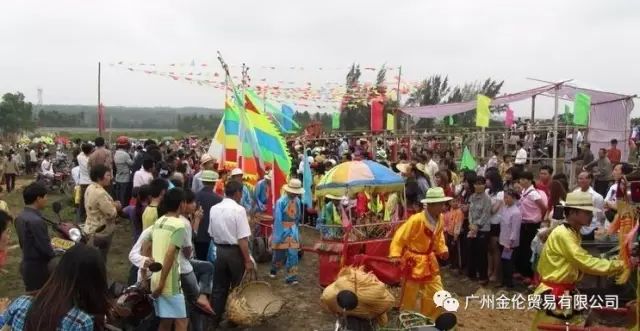 天下奇闻_天下奇闻异事怪事素材网站_故事汇天下奇闻