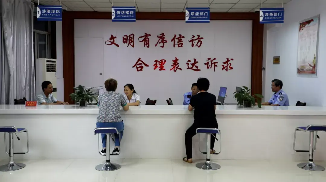 出国旅游需要什么手续和证件_六出_出汗多是什么原因男性