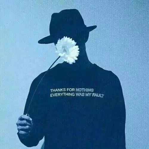 喜怒形于色好吗_喜怒形于色的人很傻_喜怒不形于色