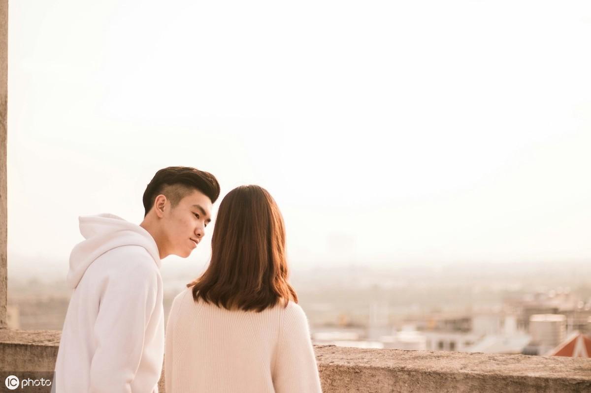 embrace_embrace的名词_embraced