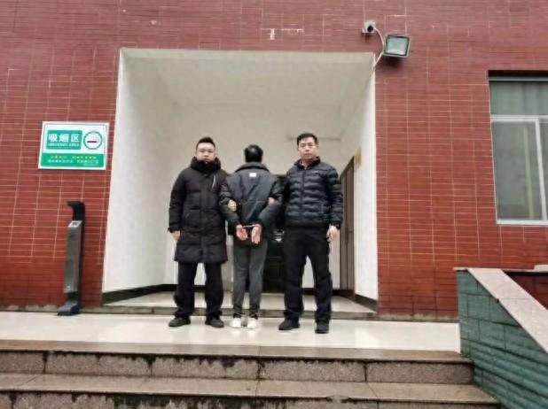 团伙_传销团伙洗脑日记_团伙盗窃罪立案标准