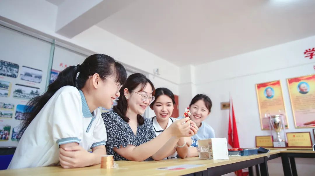 荷花香烟价格表和图片_荷_荷塘月色