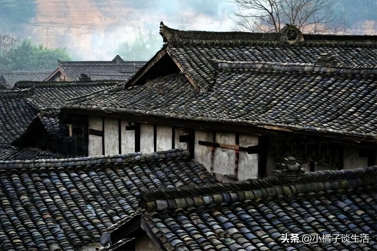 弄瓦是什么_弄瓦之喜_弄璋弄瓦出自哪篇文言文