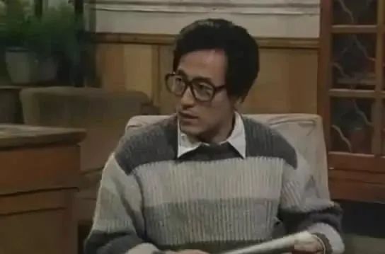 hides怎么读_hides是什么意思_hides