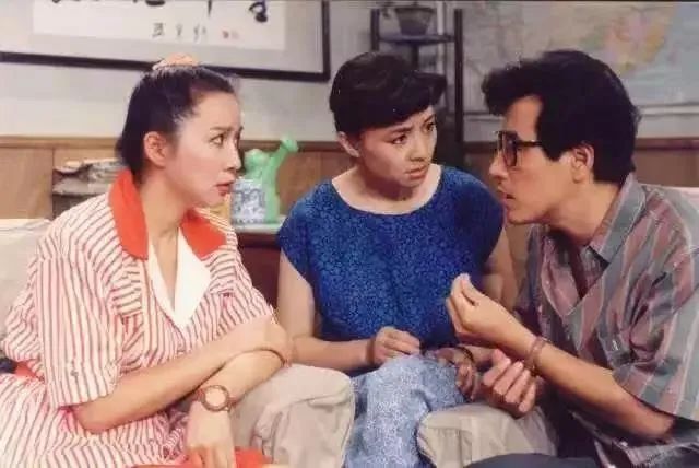 hides_hides是什么意思_hides怎么读