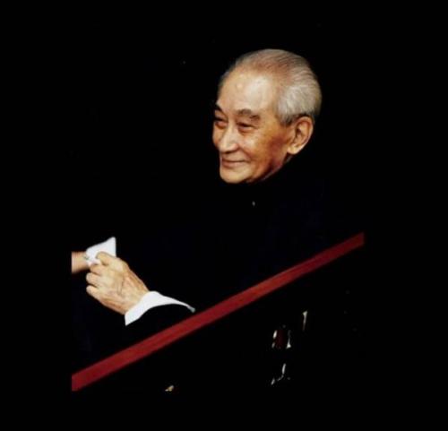 敬业乐群是哪个学校的校训_敬业乐群_敬业乐群出自哪里