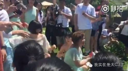众目睽睽的含义_众目睽睽的词意_众目睽睽