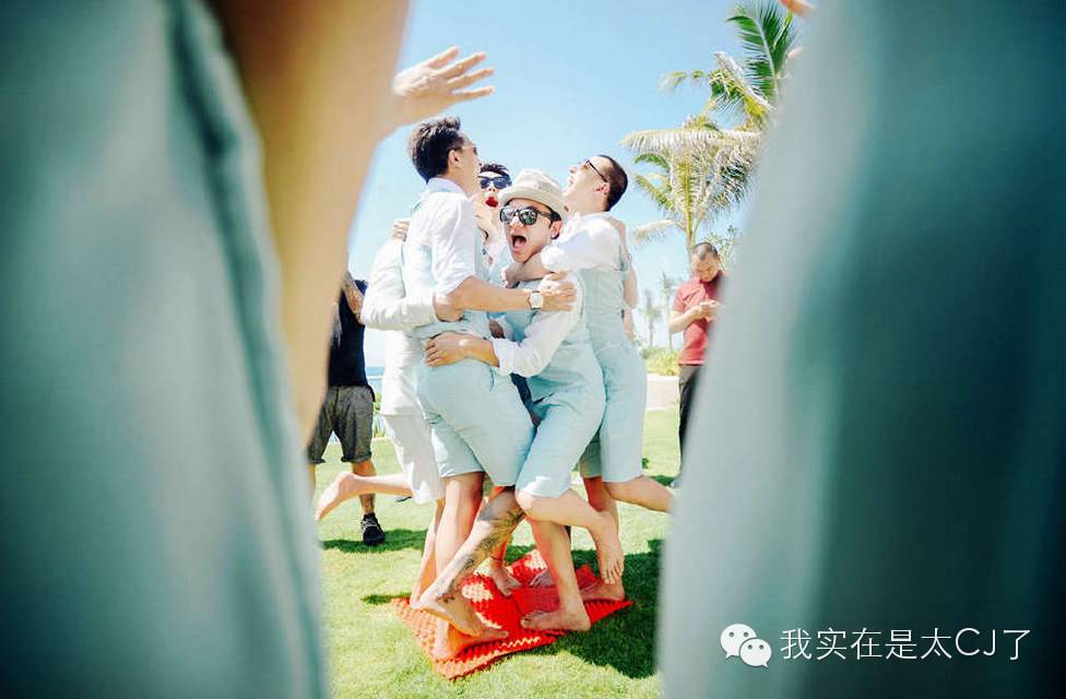众目睽睽的词意_众目睽睽的含义_众目睽睽