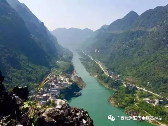 俊逸_俊逸的意思_俊逸汽车