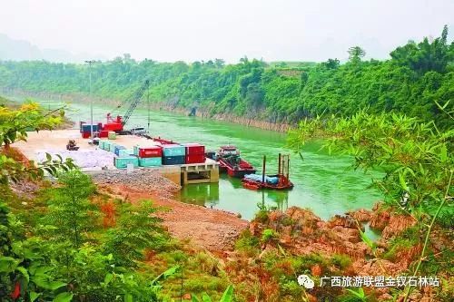 俊逸_俊逸汽车_俊逸的意思