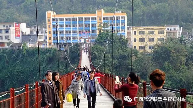 俊逸汽车_俊逸的意思_俊逸