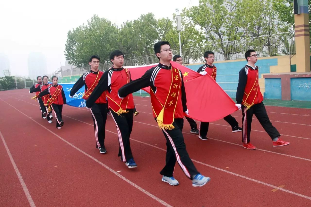 野战龙纹鱼竿_野战龙纹鱼竿怎样_龙战于野