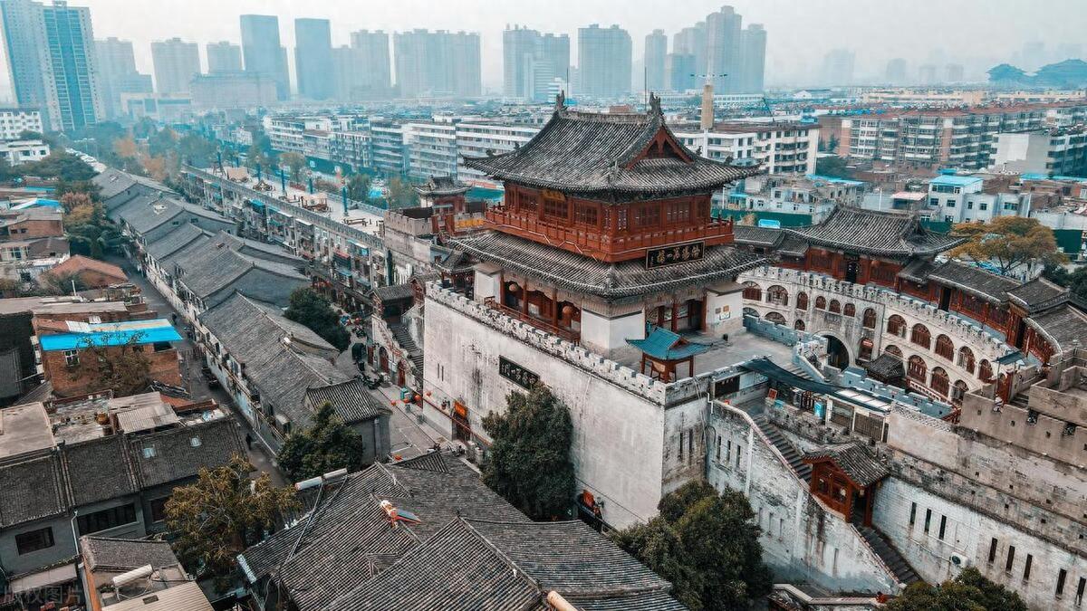 下里巴人_巴霍巴利王下迅雷下载_巴霍巴利王下迅雷种子