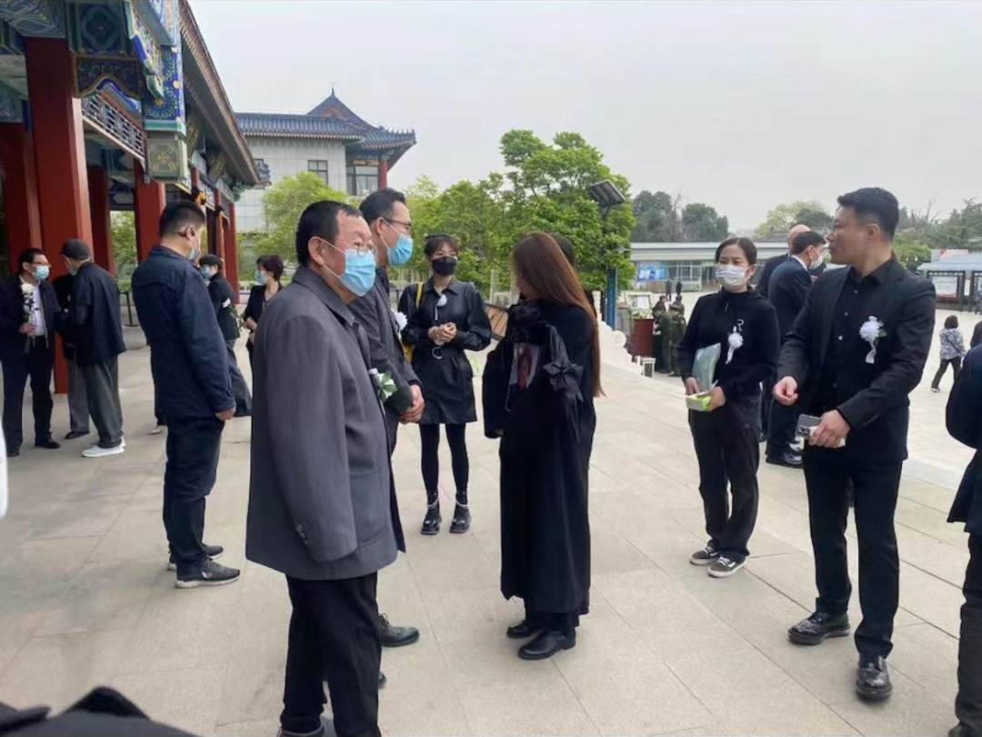 灵堂怎么布置_灵堂的布置_灵堂