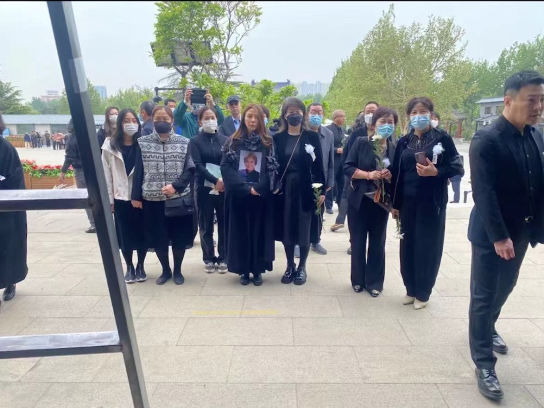 灵堂怎么布置_灵堂的布置_灵堂