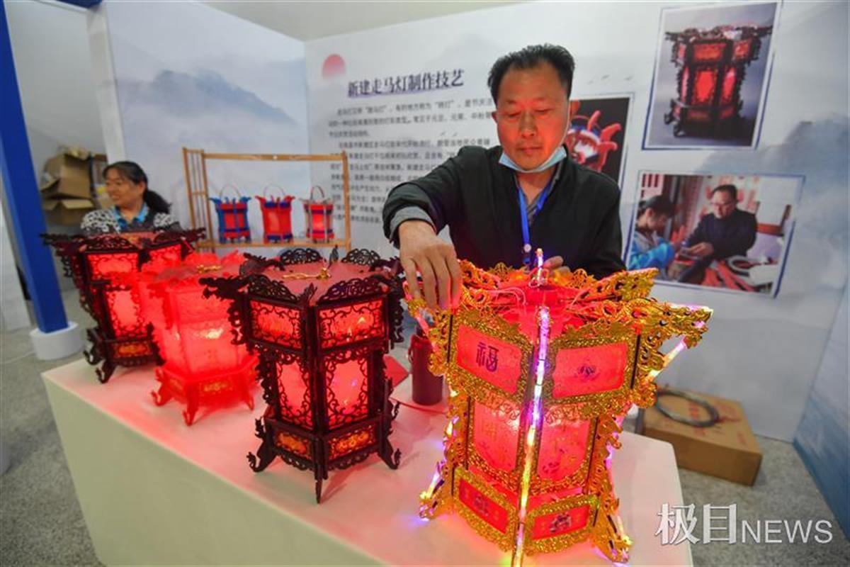 巴霍巴利王下迅雷下载_下里巴人_微信评论里头像下3个小蓝人