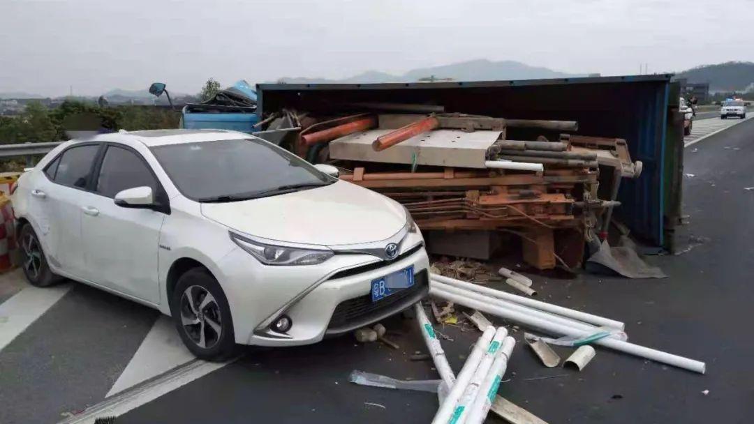 现实世界有振金吗_振什么什么词成语_振振有词