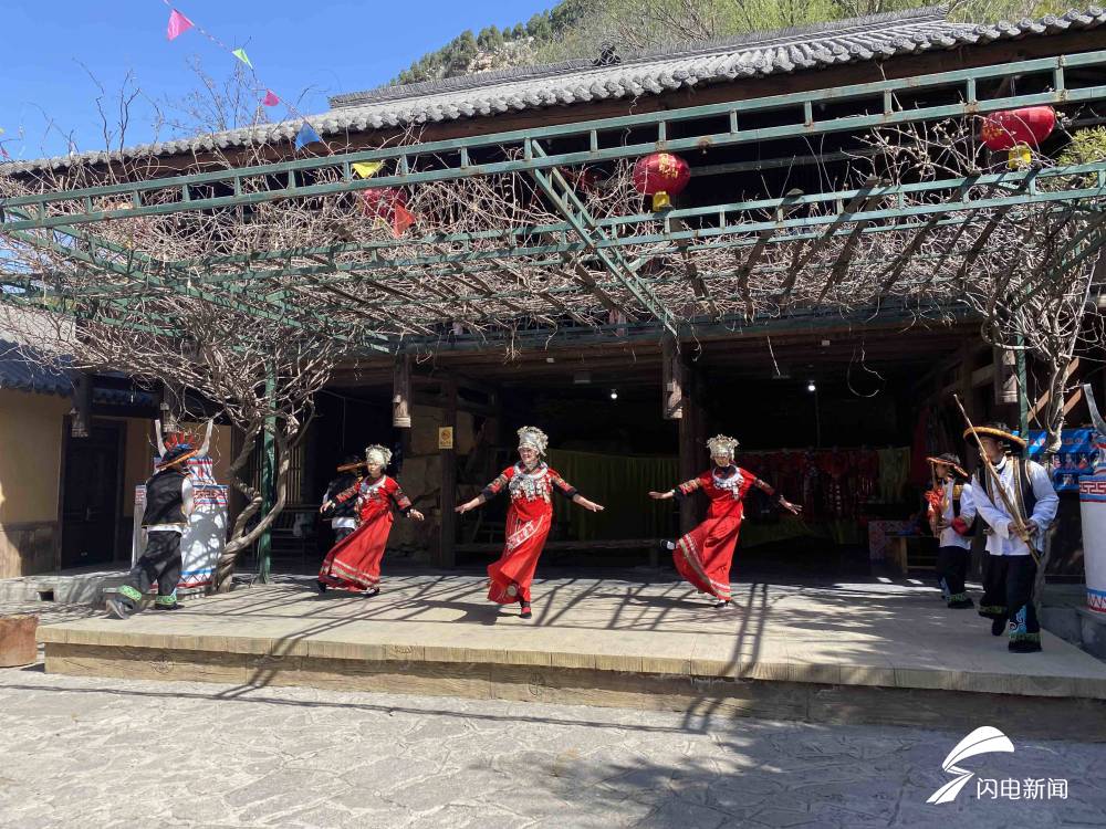 先锋塔和高地塔之间塔叫什么_九顶塔_塔顶佛在哪里