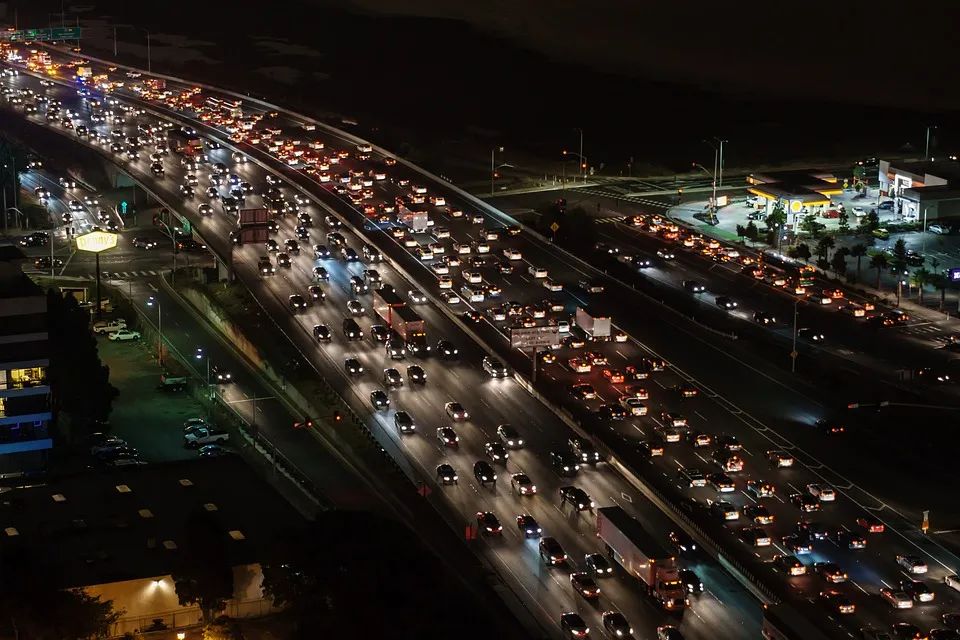 interstate翻译_lakeside_interstate