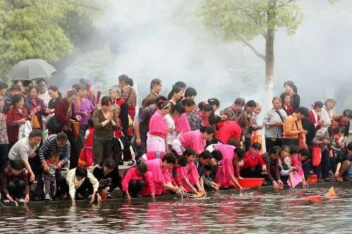 塔顶冷凝器_大报恩寺阿育王塔佛顶_九顶塔