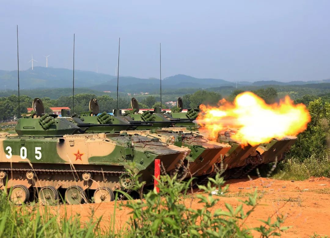 雄兵_雄兵出击免费完整观看_雄兵岀击