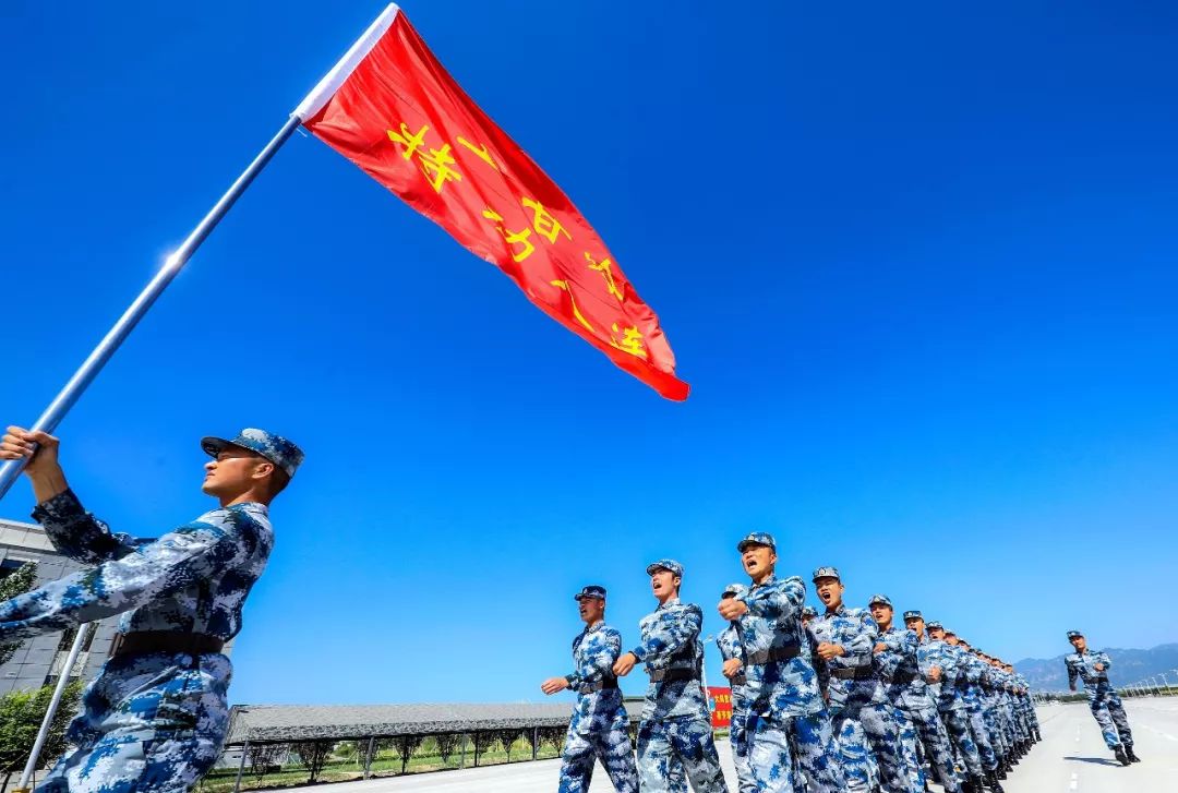雄兵岀击_雄兵_雄兵出击免费完整观看