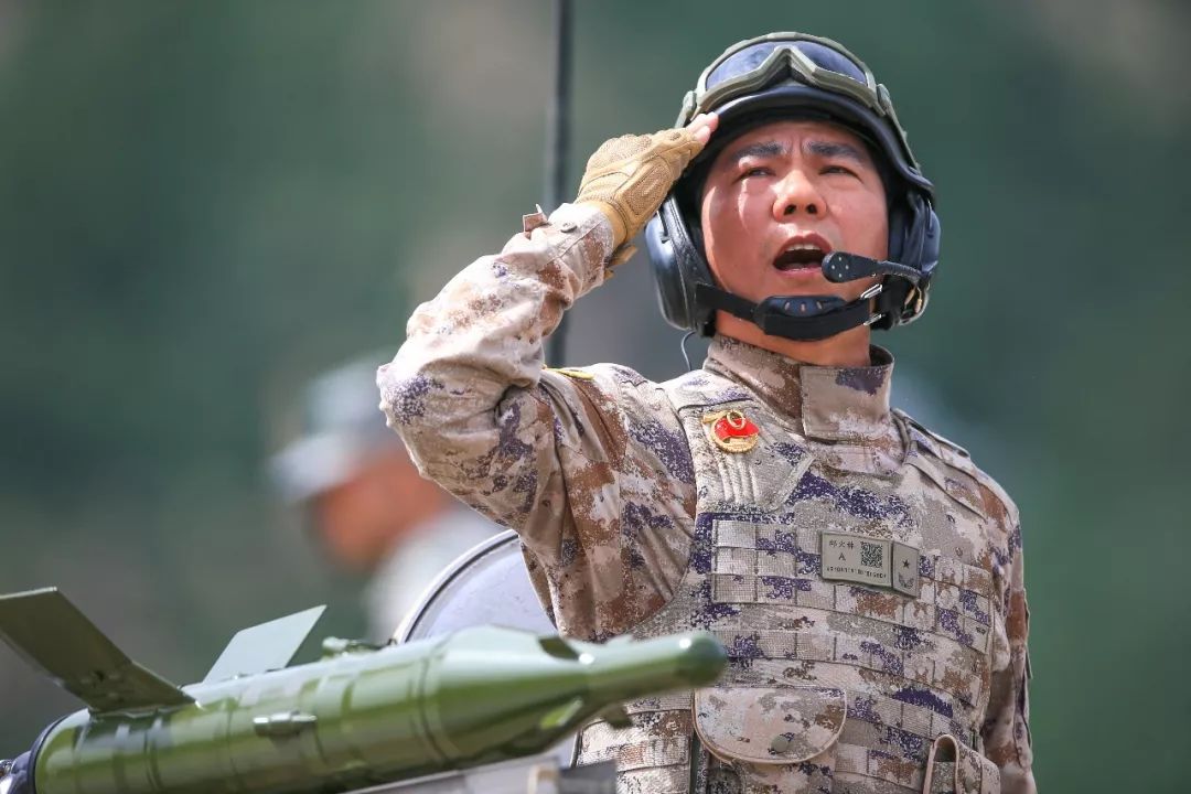 雄兵出击免费完整观看_雄兵_雄兵岀击