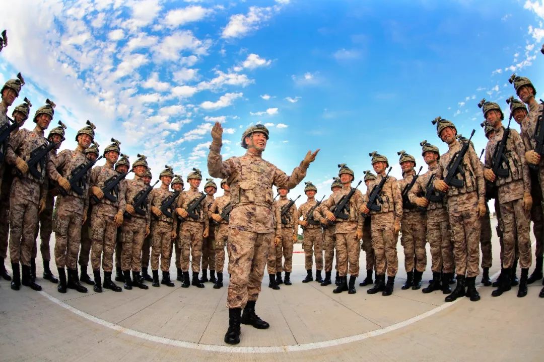 雄兵岀击_雄兵出击免费完整观看_雄兵