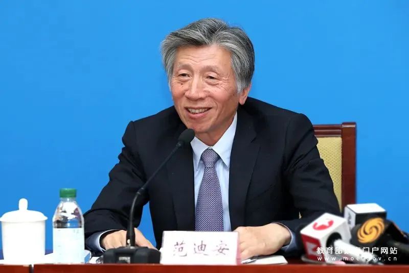必修课_必修课挂了不重修会不能毕业吗_必修课挂科能不能毕业