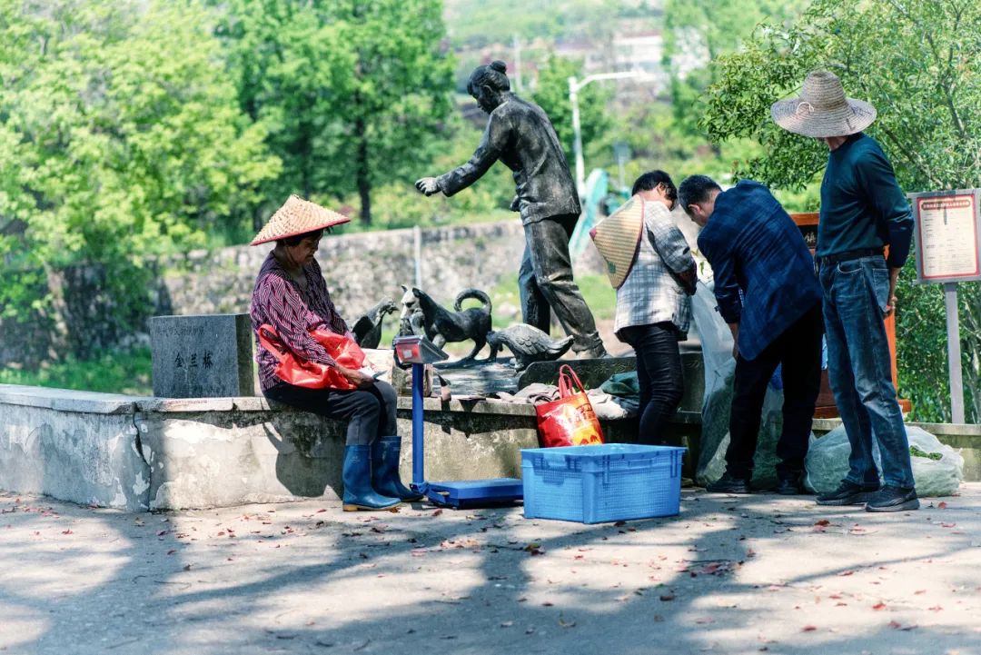 义结金兰_义结金兰中的金兰是什么意思_义结金兰时说的话