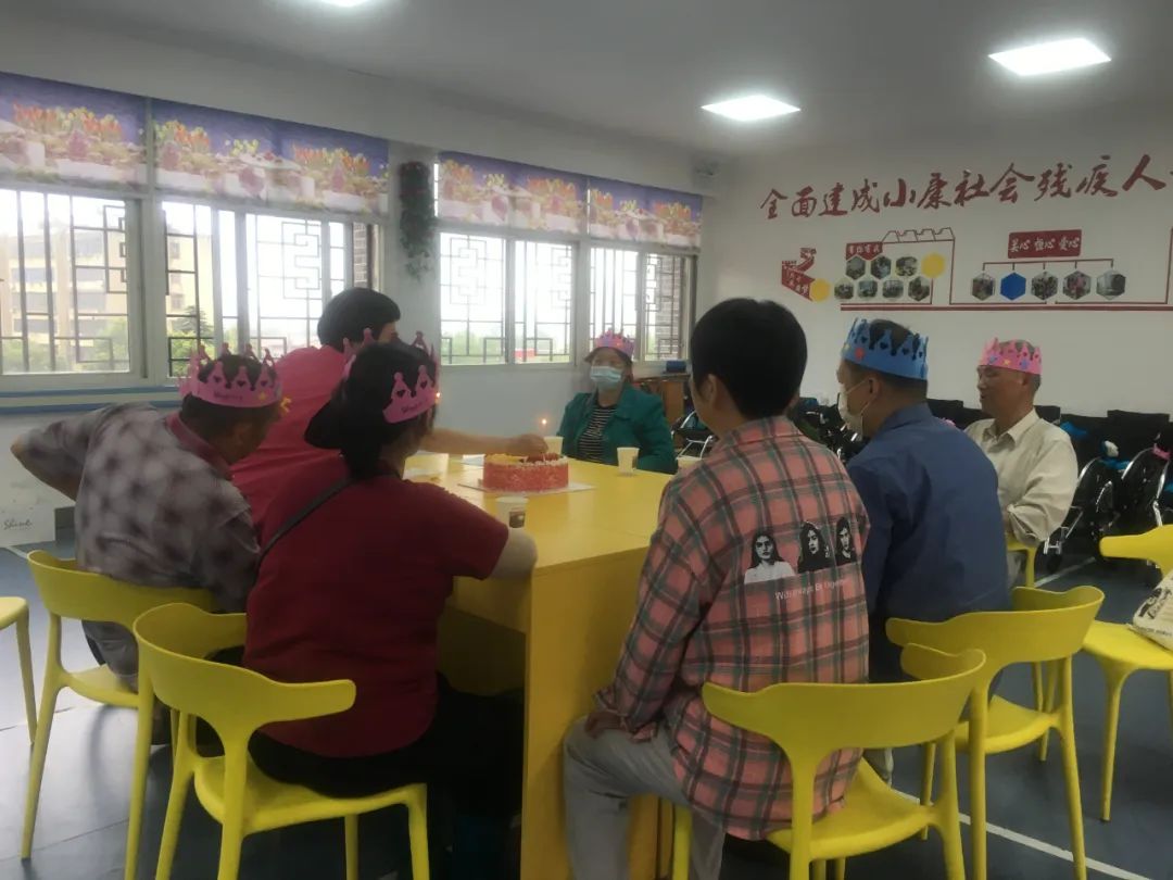 欢声笑语_笑语欢歌_笑语欢言的意思