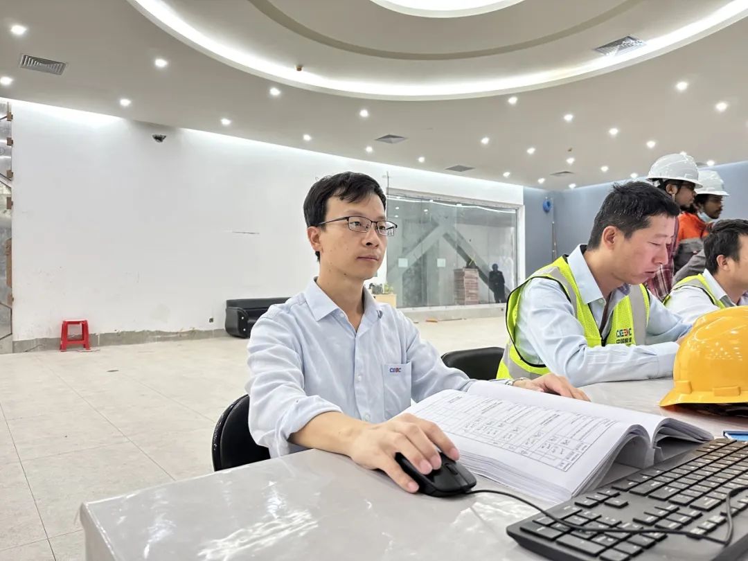 敬业乐群_敬业乐群是什么意思解释_敬业乐群是哪个学校的校训