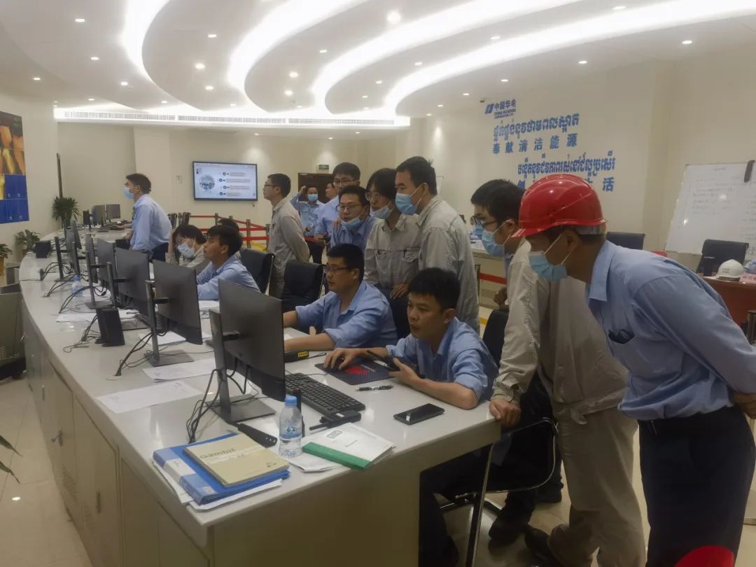 敬业乐群是哪个学校的校训_敬业乐群是什么意思解释_敬业乐群