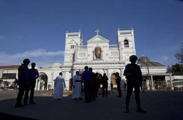Churches翻译_Churches发音_churches