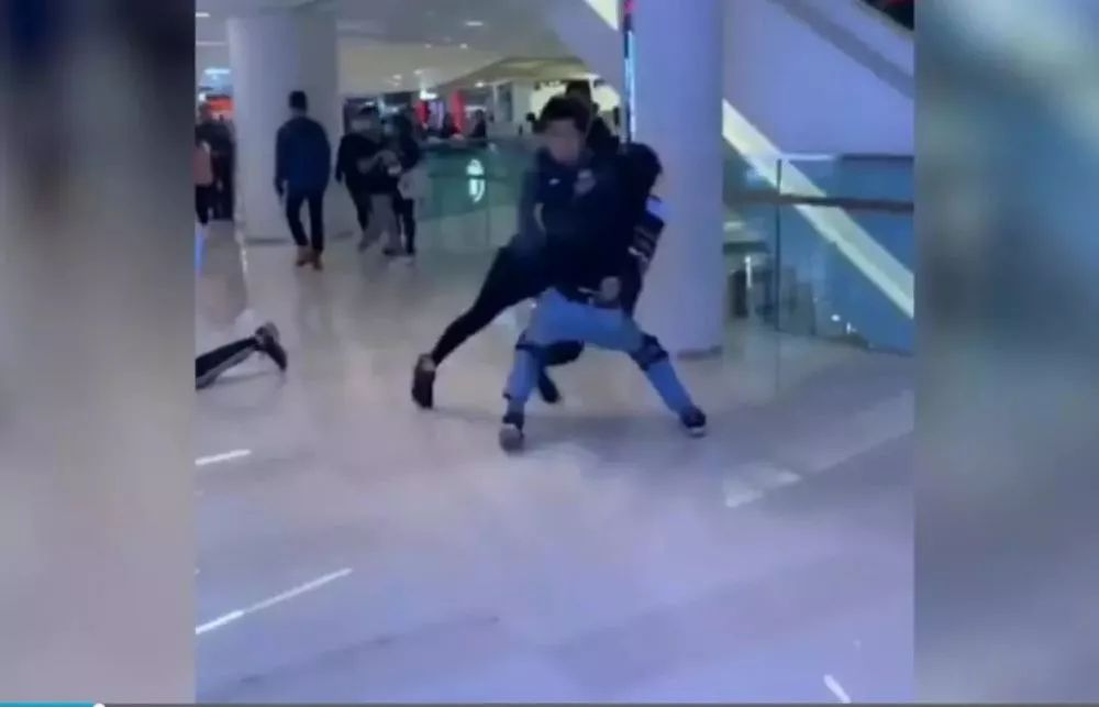 众目睽睽的词意_众目睽睽_众目睽睽的含义