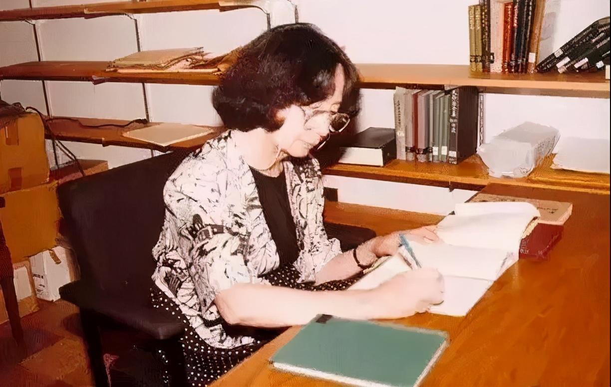 莲实_如月车站莲实回来了吗_如月车站莲实死了么