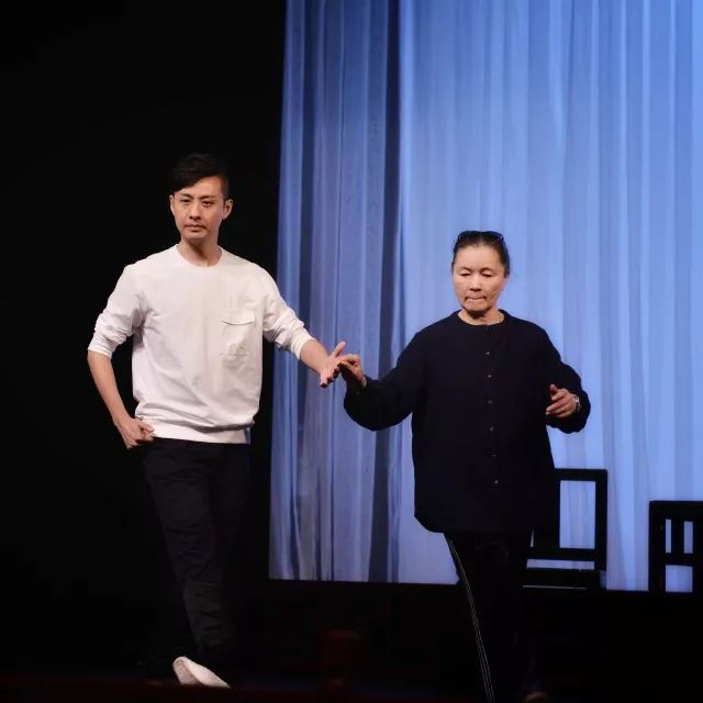 施夏明年龄_施夏明_施夏明单雯为啥没有结婚