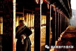 蓝天旅游_蓝天旅游景区有几个_蓝天旅游官网