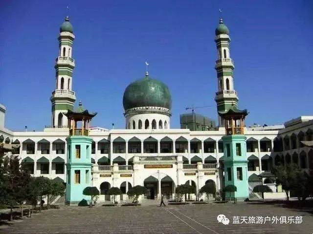 蓝天旅游_蓝天旅游景区有几个_蓝天旅游官网