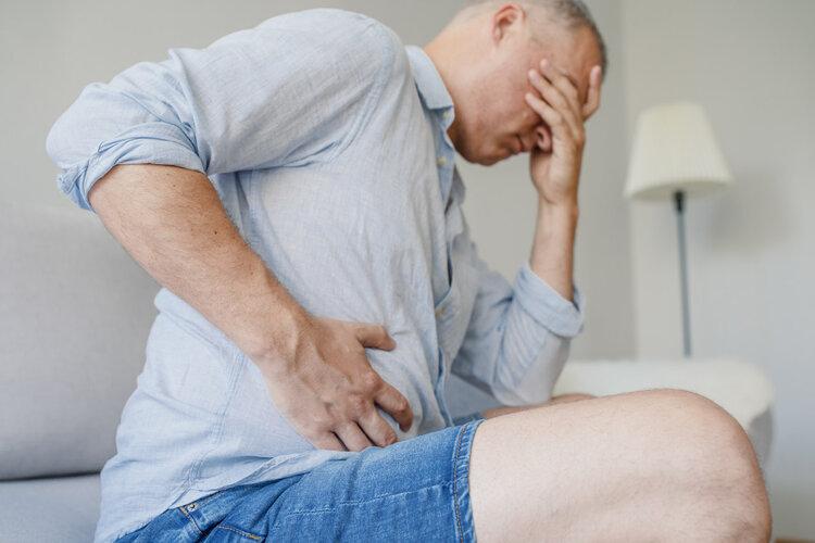 憋屁憋的小腹疼怎么办_憋_憋尿快憋哭了但是不让尿