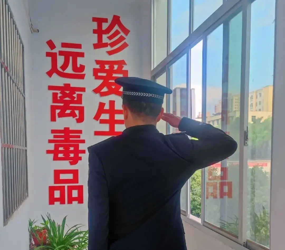 一腔热血_满腔热血_腔热血勤珍重