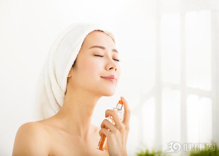 臭屁虫怎么消灭最彻底的方法_臭黄金草药图片_臭