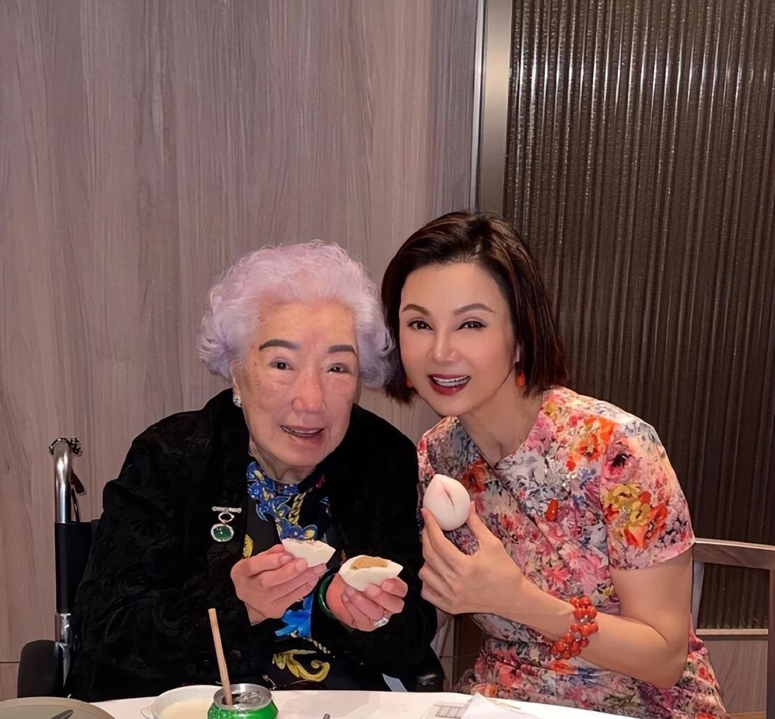 林爱儿为什么改名_林爱儿_林爱儿林颢伊
