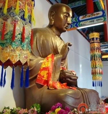 净土西方三圣佛是哪三位菩萨_净土西方发愿文_西方净土