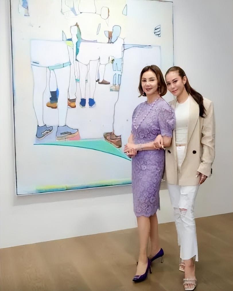 林爱儿为什么改名_林爱儿_林爱儿与何超盈