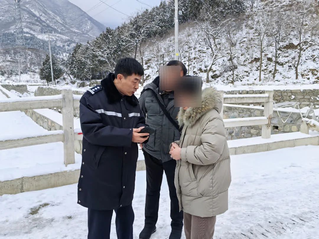 爬_爬楼梯怎么爬减肥_爬楼梯爬多久可以减肥